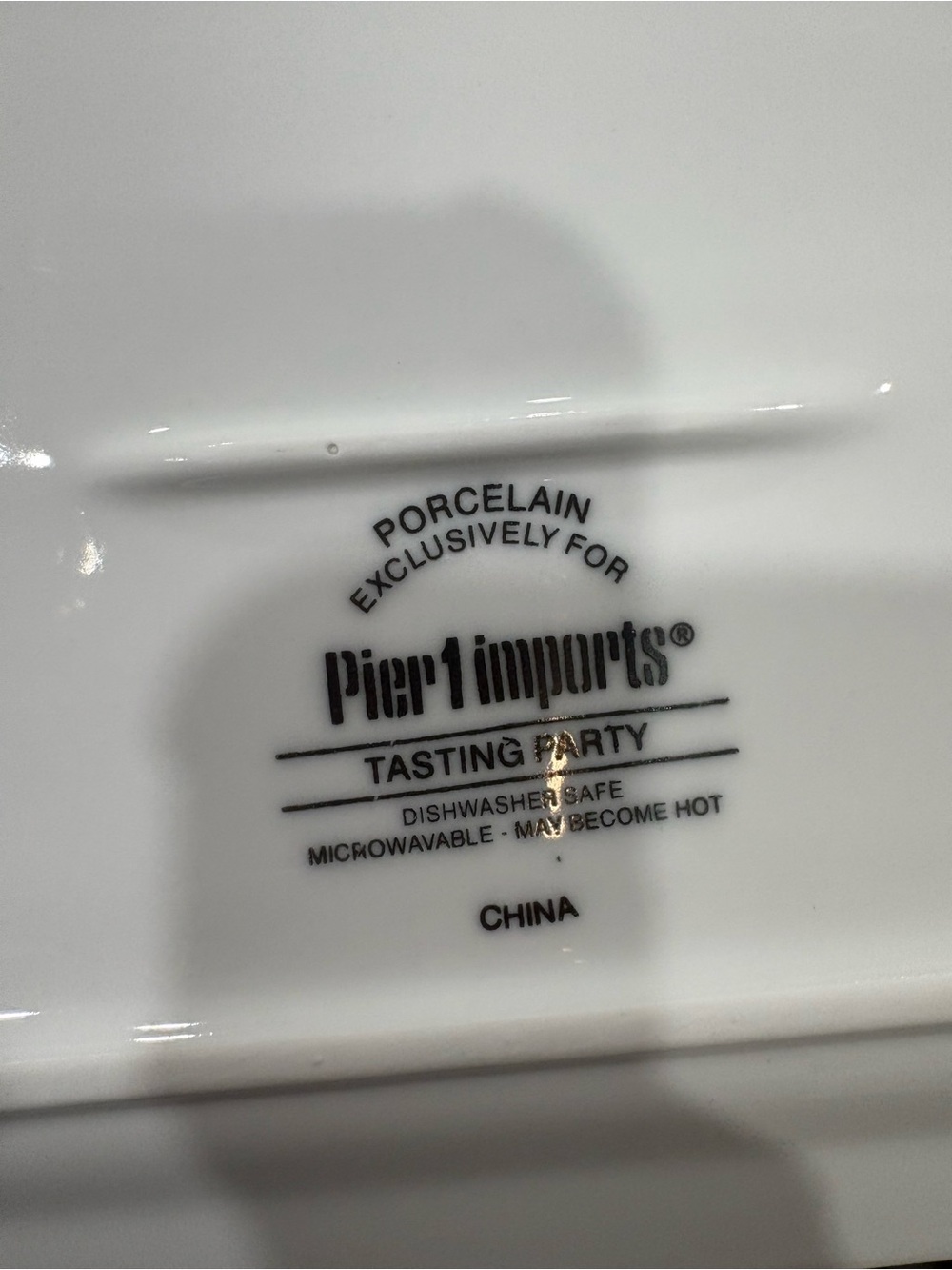 Pier1 White Rectangular Serving Platter - Classic Home Dining, perfect condition - Picture 3 of 4